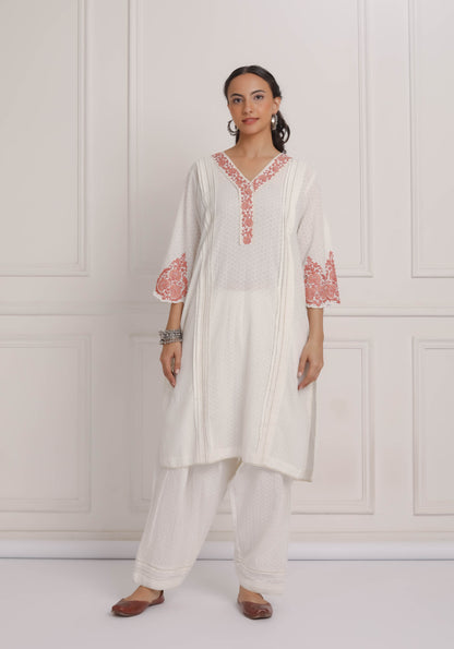 Off White Embroidered Kurta & Pant Salwar Set- Peach