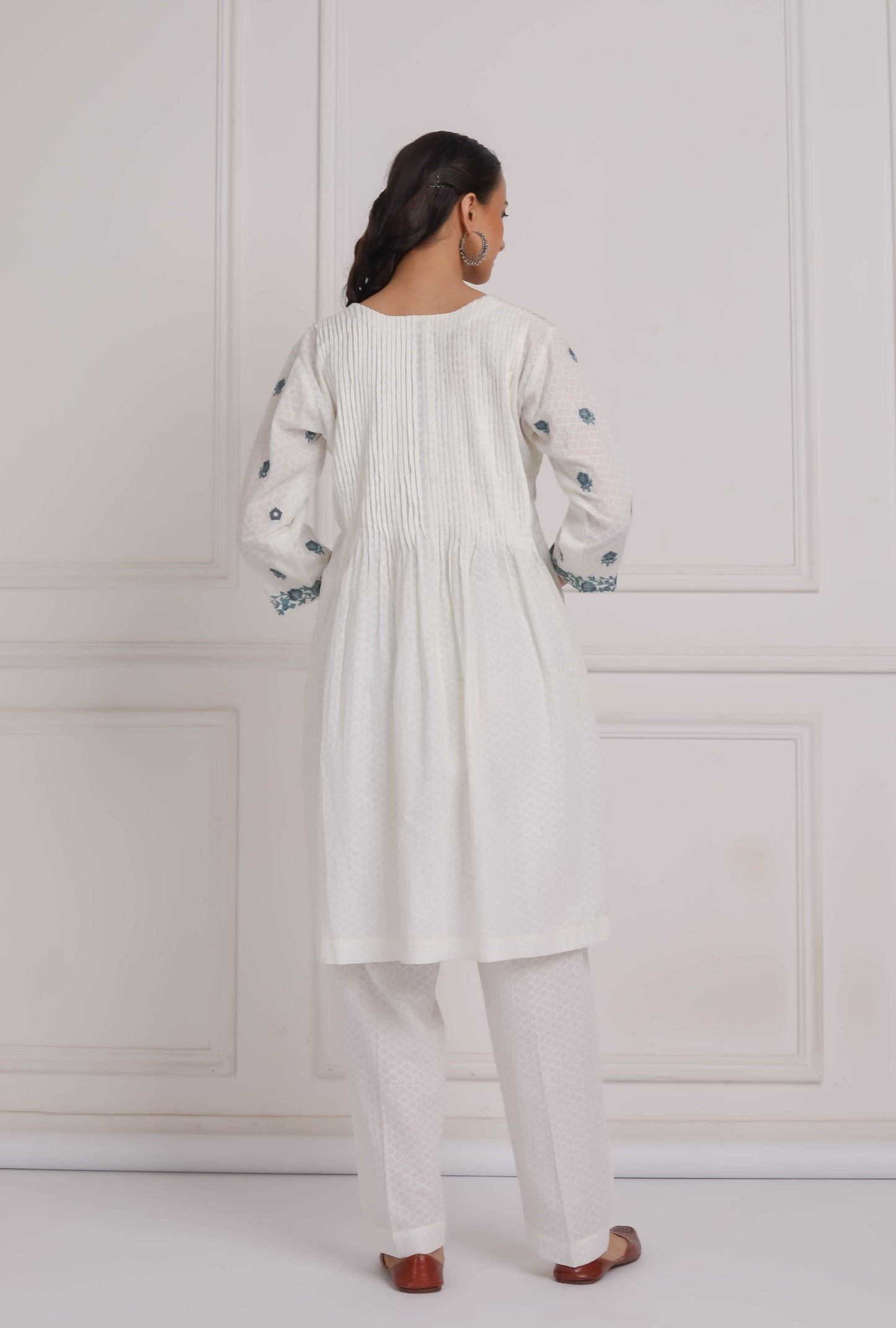 Off White Embroidered Cotton Kurta & Pant Set- Blue