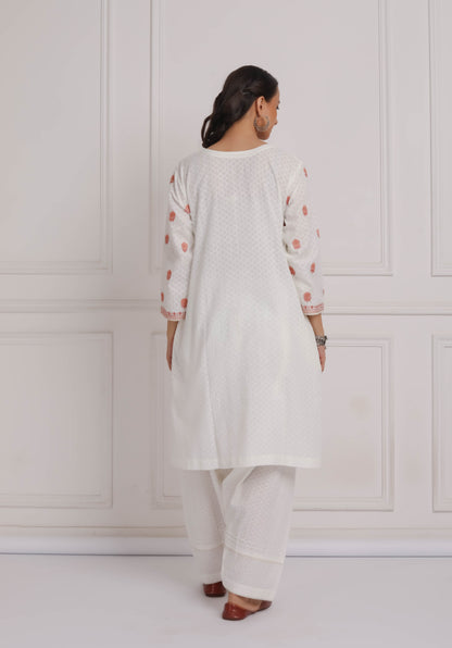 Off White Embroidered A-Line Kurta & Pant Salwar Set- Peach