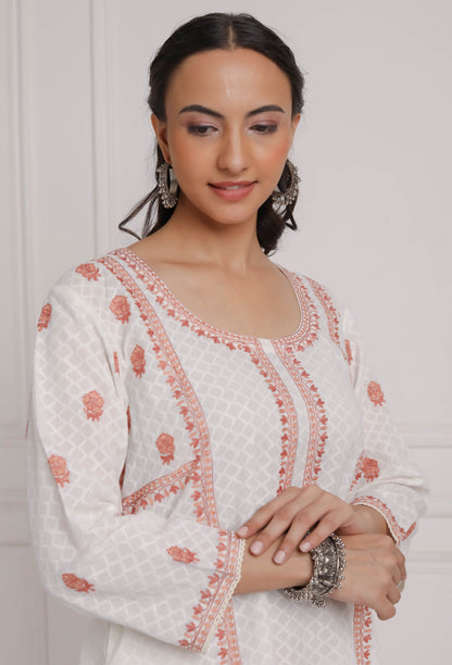 Off White Embroidered A-Line Kurta & Pant Salwar Set- Peach