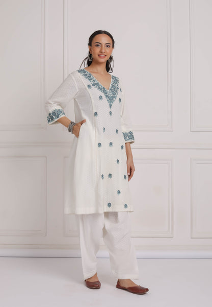 Off White Cotton Kurta & Pant Salwar Set- Blue