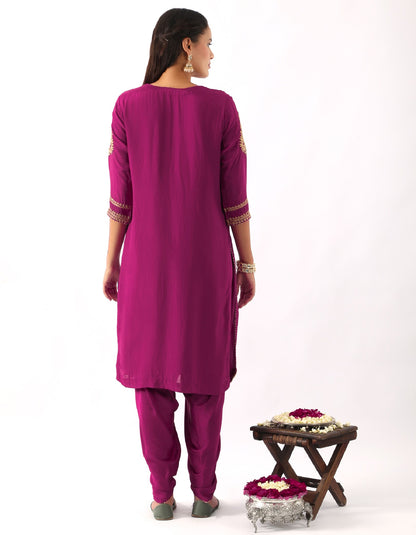 Magenta Pink Neck Embroidered Kurta & Dhoti Set